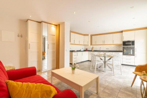 Penthouse Manureva by Pajarito Holidays